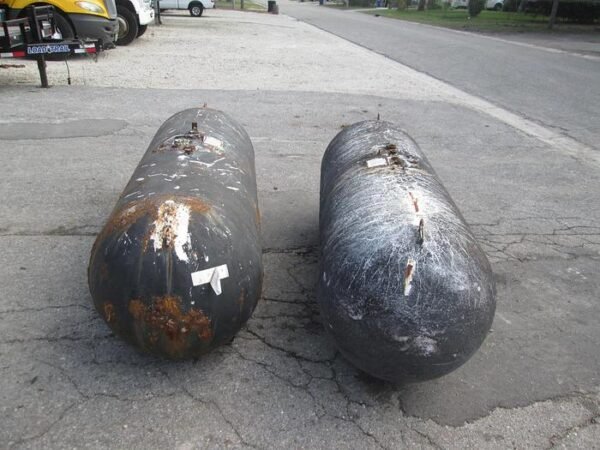 Used  250 Gallon Propane Tank - Image 3